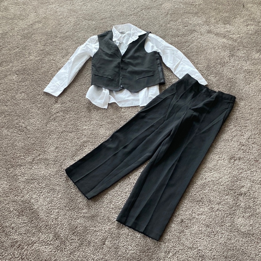 Van Heusen 3-Piece Dress Suit Vest Shirt Pants Formal Set SIZE 8 Black White